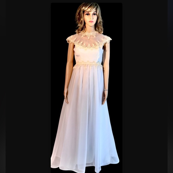 VINTAGE Ivory White Sleeveless Evening gown Lace trim Sheer High neckline Luxe - Picture 4 of 15